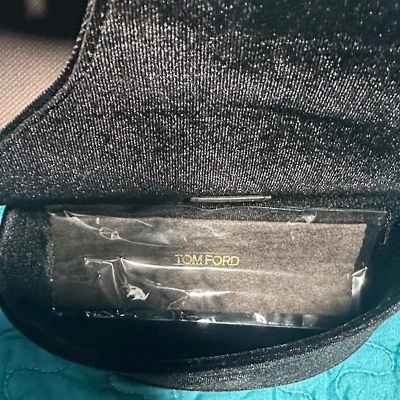 Tom Ford Claudia Black and Gold Designer Sunglasses - Picture 4 of 7